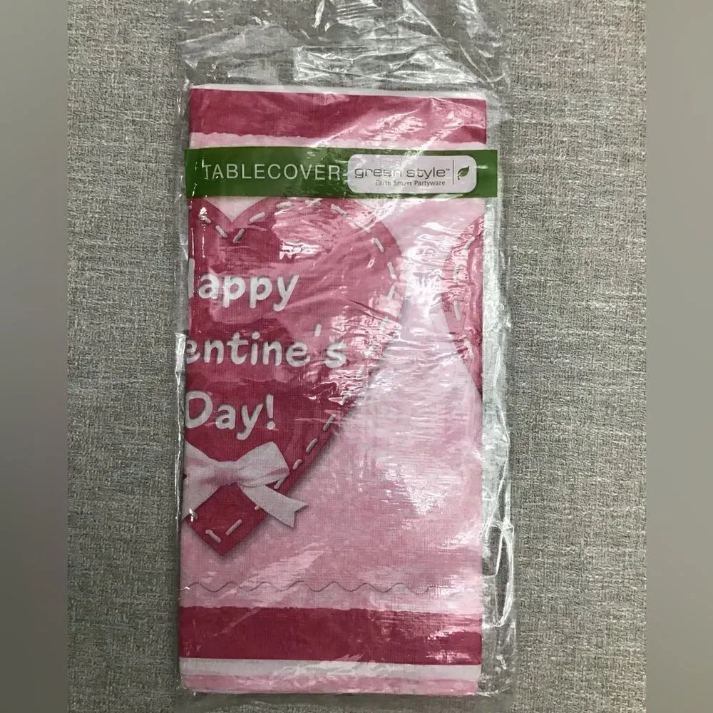 Valentine Crafts Table Decorations Bundle - Picture 4 of 9
